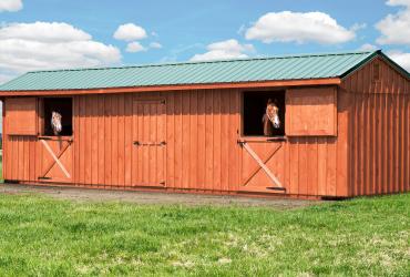 Board and batten 2 stall horse barn