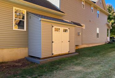 vinyl lean to 5'x12' 