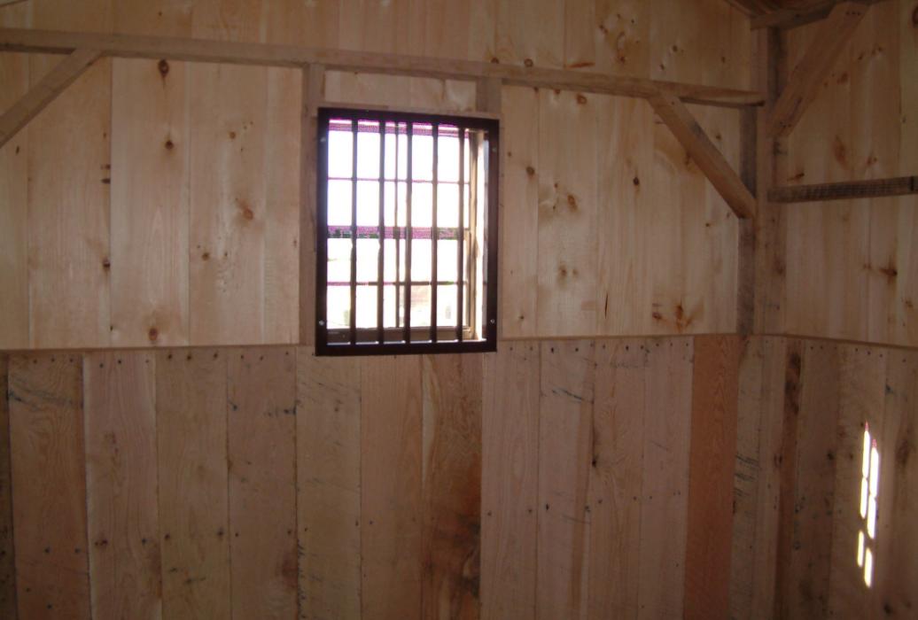 Board and batten Horse barn - 20