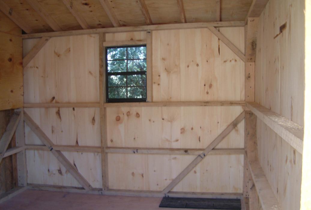 Board and batten Horse barn - 17