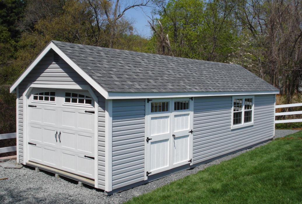 New England Classic Single Car Garage -Vinyl Siding