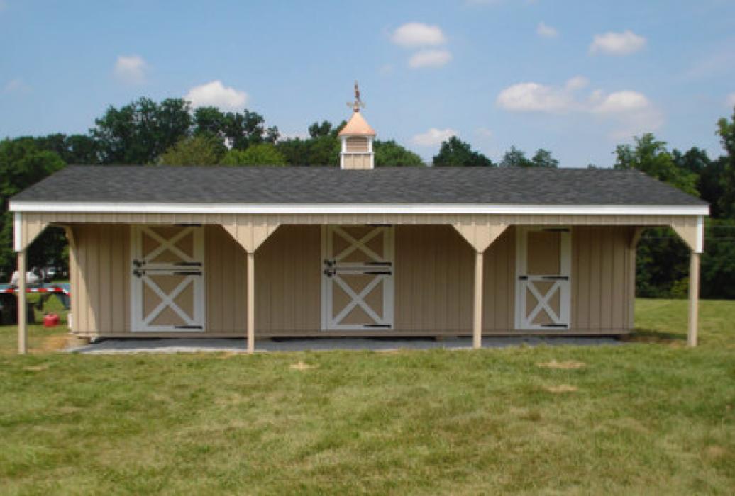 Stall Barn w/ Overhang Lancaster County Barns