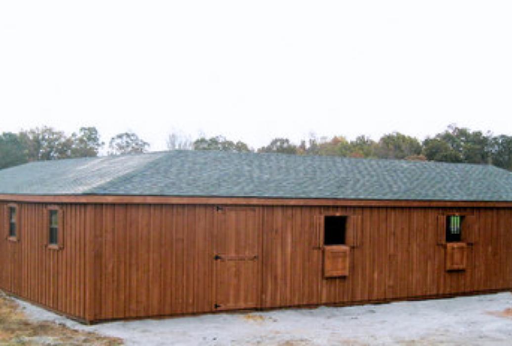 Stall Barns with Overhang-8 Stall Barns with Overhang-8