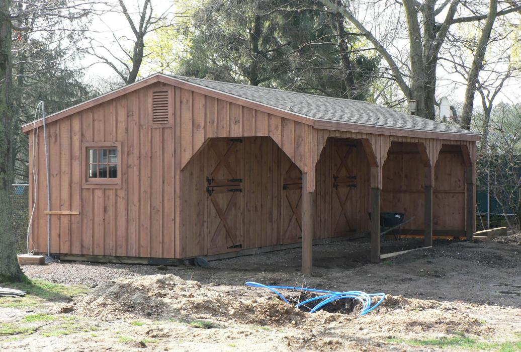 horsebarn with overhang -3 horsebarn with overhang -3