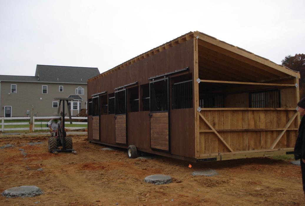 Stall Barn with Overhang-10 Stall Barn with Overhang-10