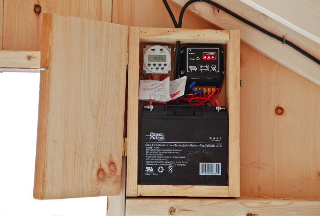 Q712-board and batten-9