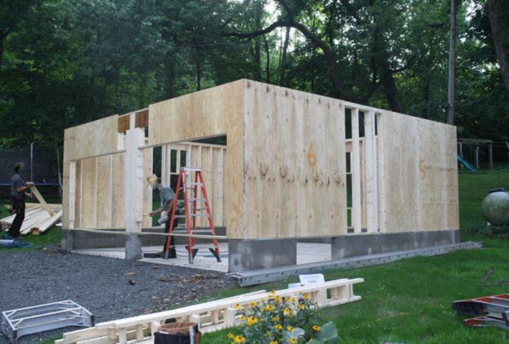 CUSTOM GARAGE GAMBREL 106 CUSTOM GARAGE GAMBREL 106