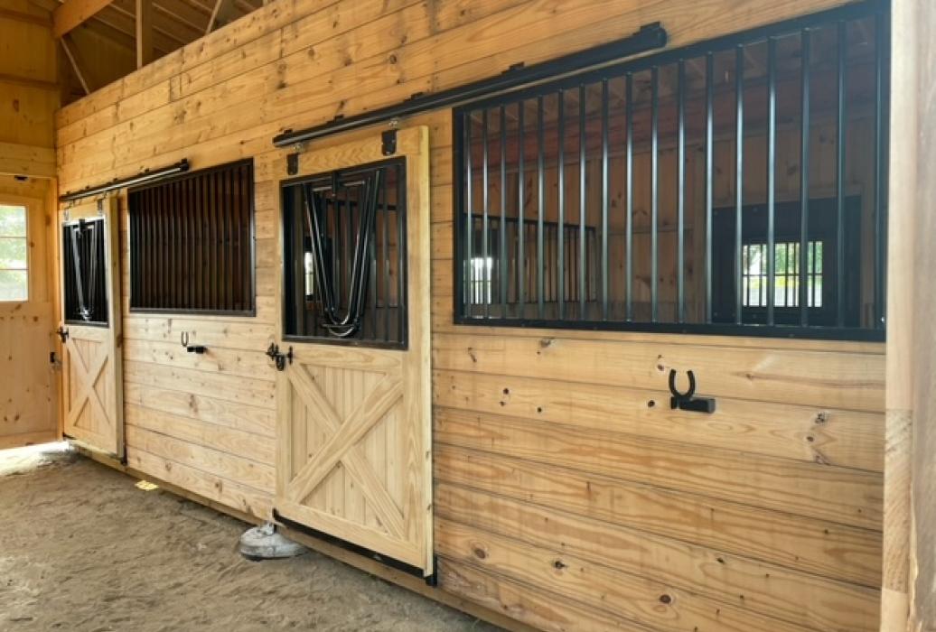 36' x24' Modular horse barn with 10' overhang (1) 36' x24' Modular horse barn with 10' overhang (1)