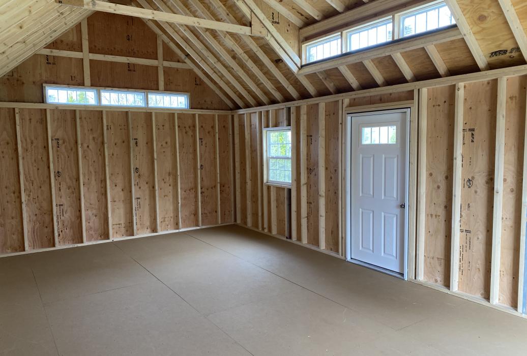 CLASSIC: DELUXE CAPE COD: 14' X 24'-interior