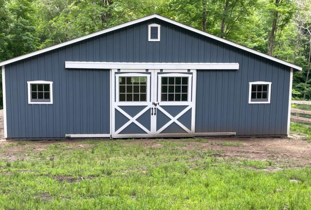 34'x36' custom aisle barn 34'x36' custom aisle barn