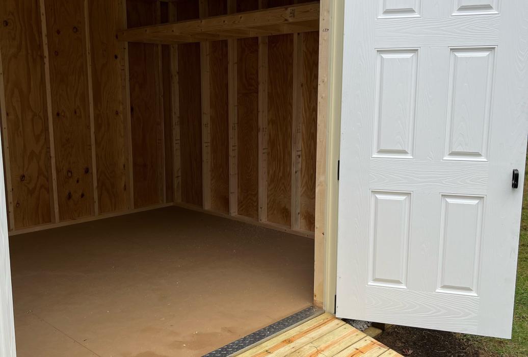 INTERIOR WITH OPTIONAL LP PROSTRUCT FLOOR