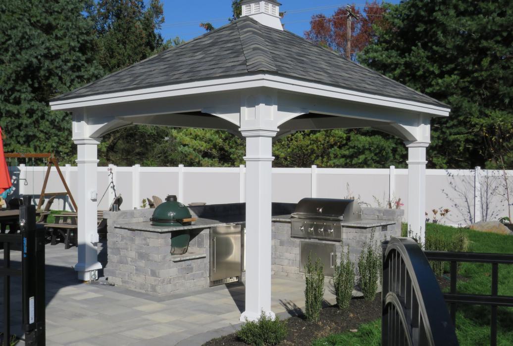 10x12 Manor w/ 8in Posts Sq Cupola &amp; Kitchen