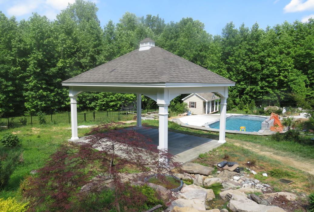 14x18 Manor w8/ Posts & Rect Cupola