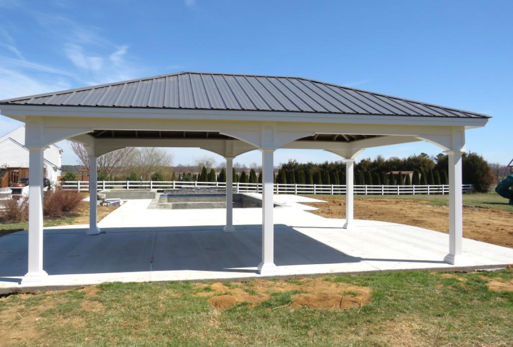 20x26 Manor w/(6)6in Posts and Ribbed Metal Roof