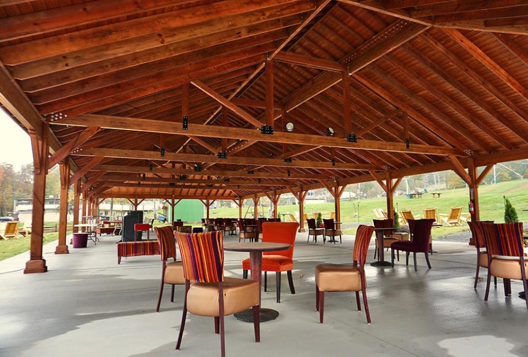 40x100 Hip Roof Ceiling