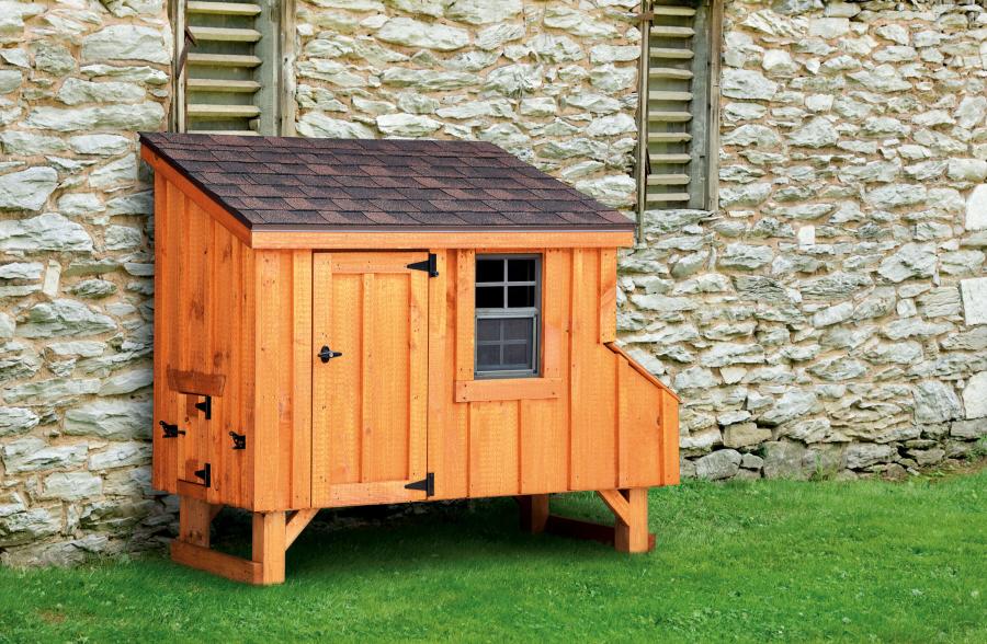 Lean-to board & batten chicken coop: Cedar Stain L35 Front View