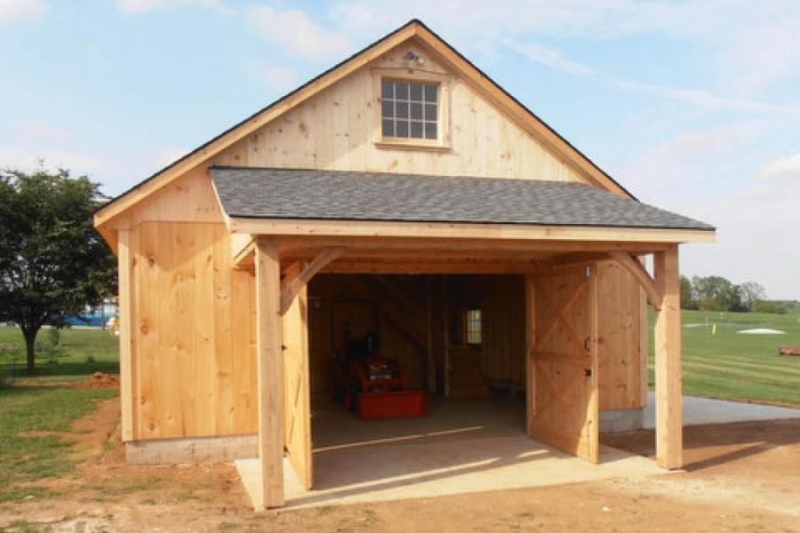 workshop shed with Lean-to porch